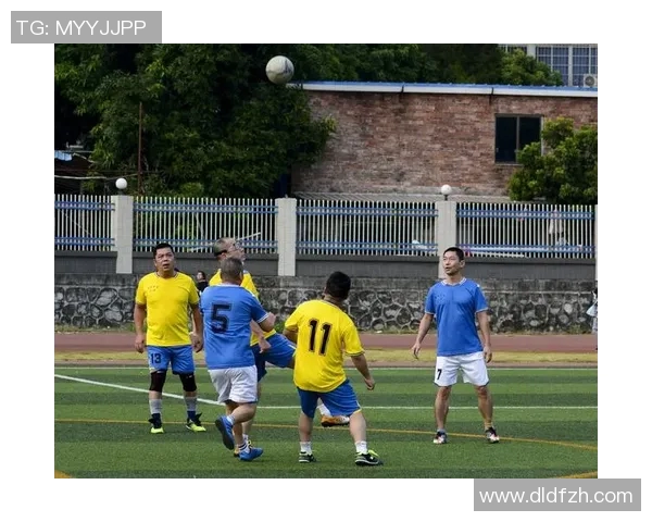 广州足球队在锦标赛中的团队协作表现分析与点评